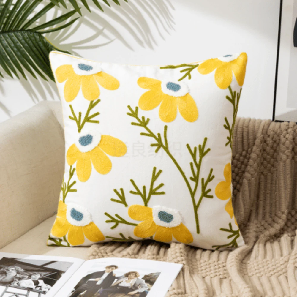 01-1 Daisy Embroidered Decorative Cushion Cover