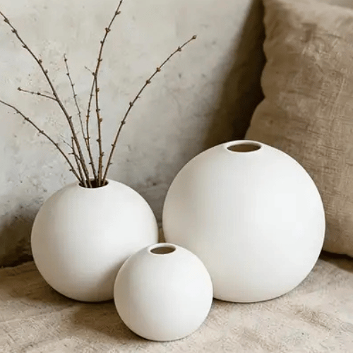 Aura Orb White Table Vase Set