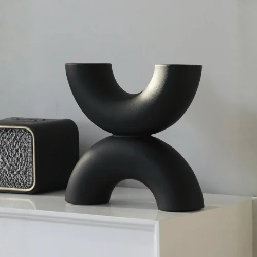 Ripple Rhythm Crescent Black Table Vase