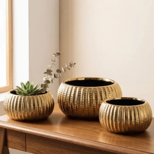 Ribbed Crown Ceramic Bowl