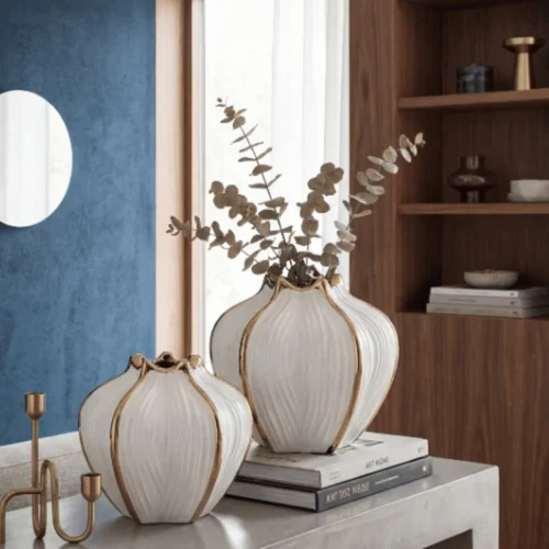 White Crown Ceramic Vase