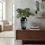 VELISSE Emerald Fade Table Vase - Image 3