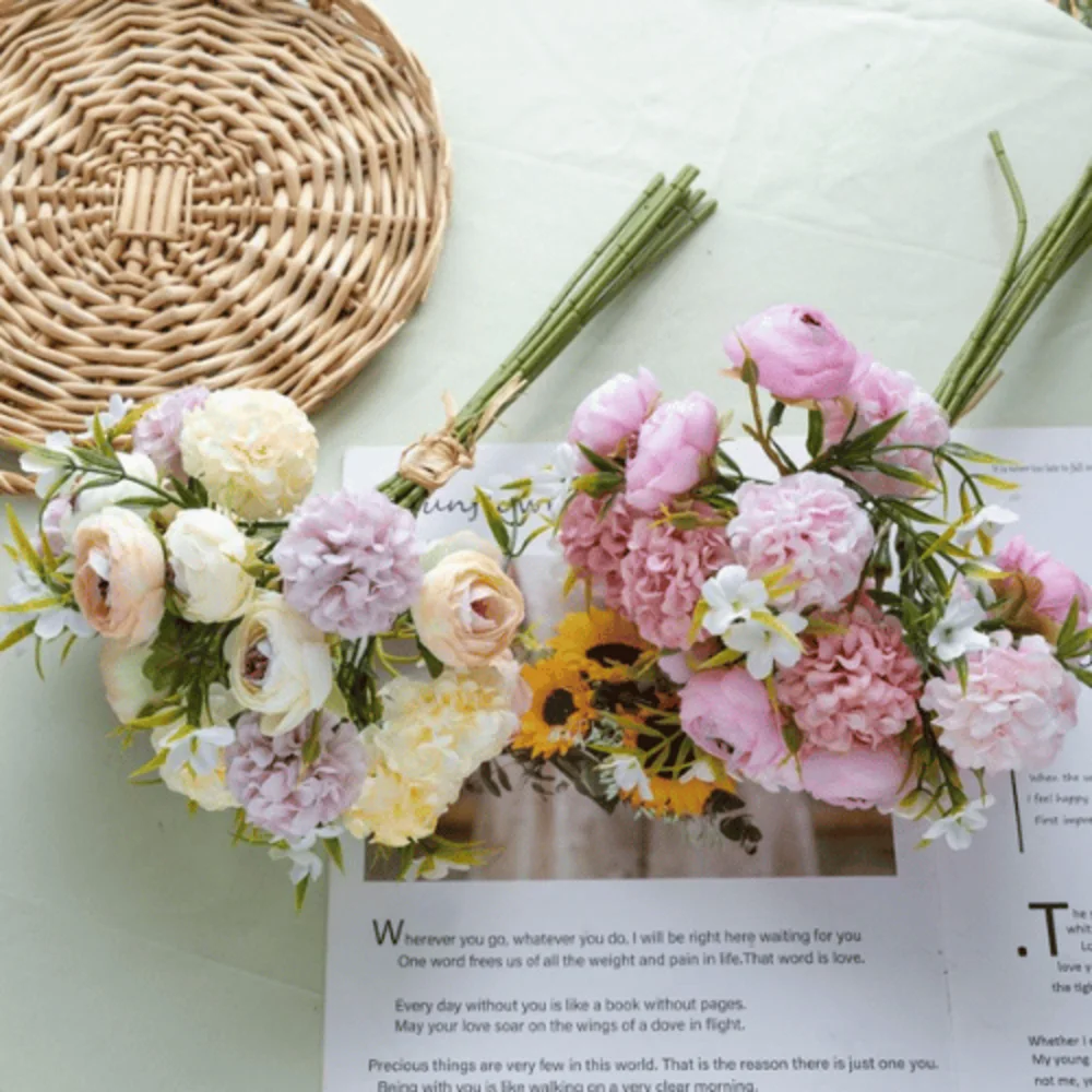 01-1 Ranunculus Silk Flower Bouquet