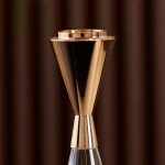 Luxury Crystal Candle Holder Set - Image 4