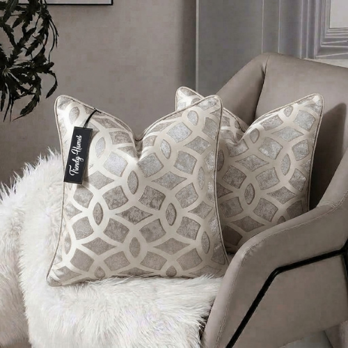 Ivory Diamond Trellis Cushion Cover